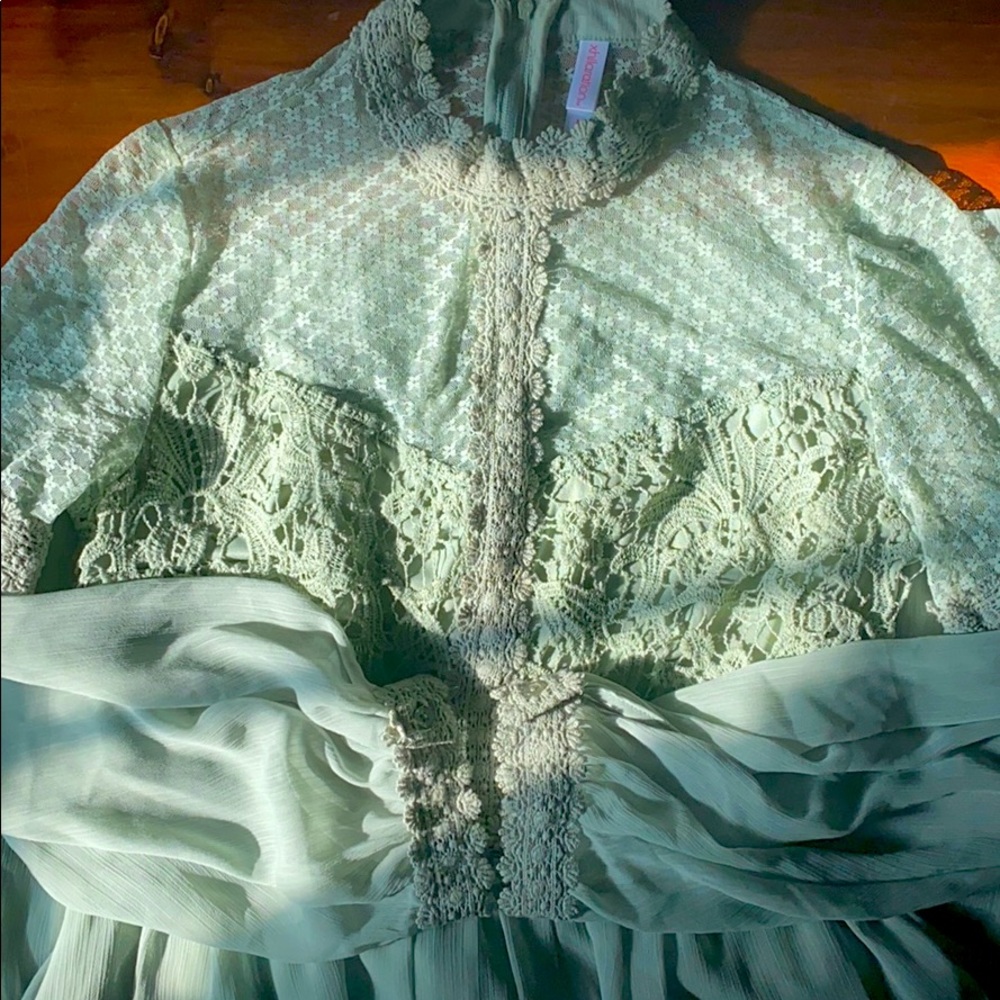 Green lace mini dress